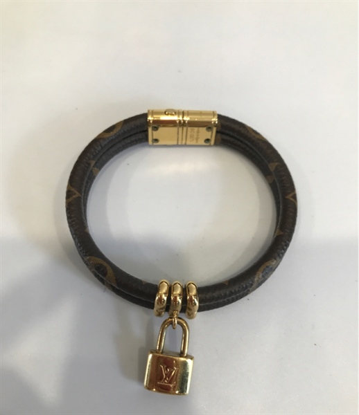 Vòng tay LV nâu ổ khoá vàng KG+