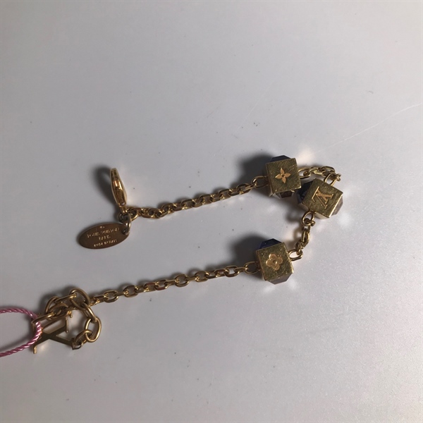 Vòng tay Lv ô Vuông KG+