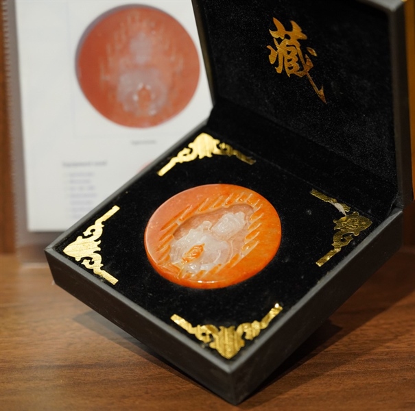 Mặt cẩm thuyết 967772 +