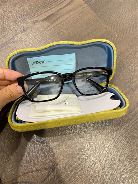 Kính Gucci gọng xanh biển đỏ KG+