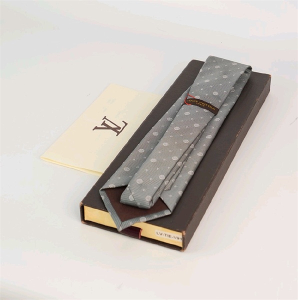 Cà vạt LV màu xám KG+