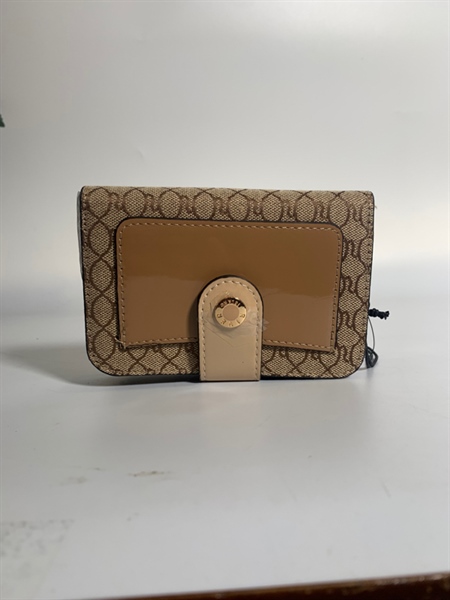 Ví River nâu vàng KG+