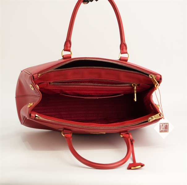 Túi Prada đỏ KG+