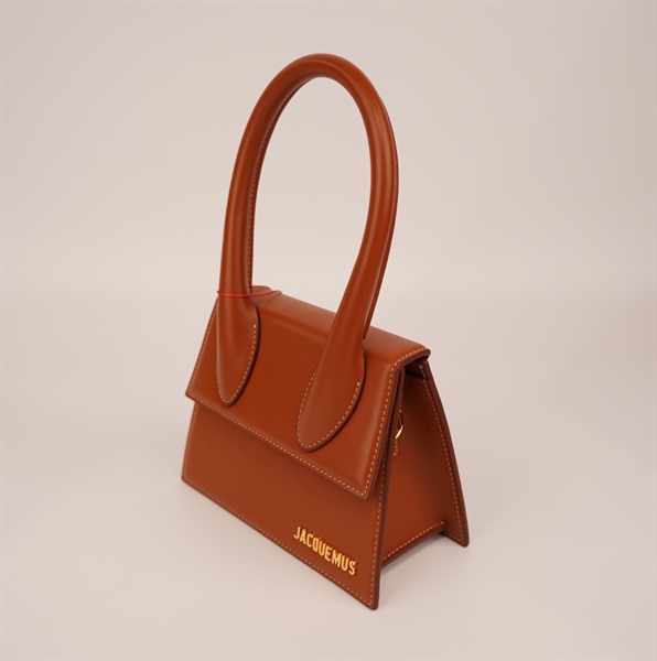 Túi Jacquemus nâu quai cầm+