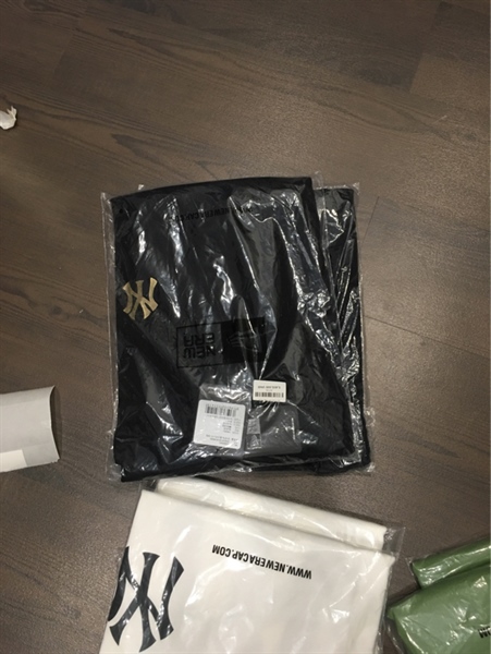 Áo thun NY đen size XL KG+