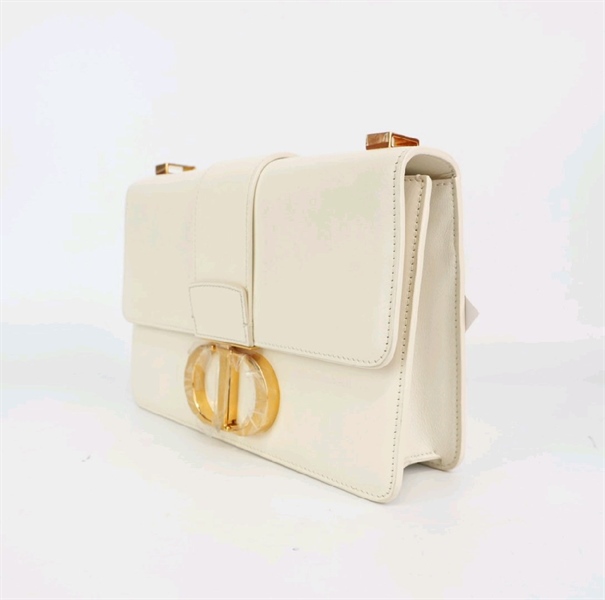 Túi Dior chữ nhật trắng khóa vàng sz 23cm KG+