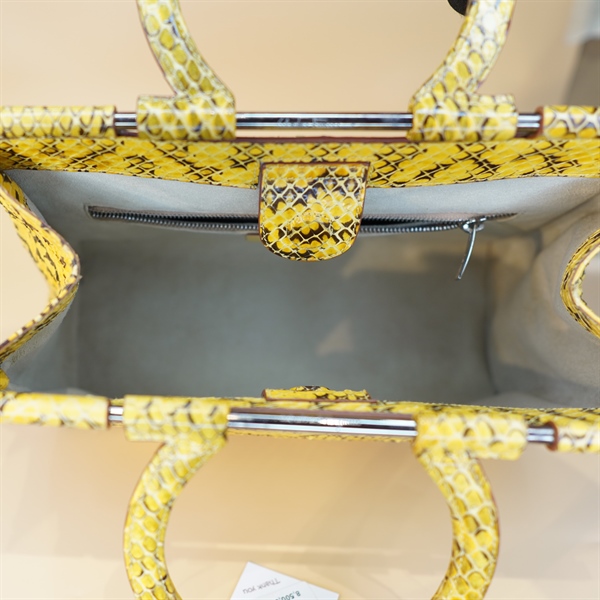 Túi xách Salvatove da rắng vàng KG+