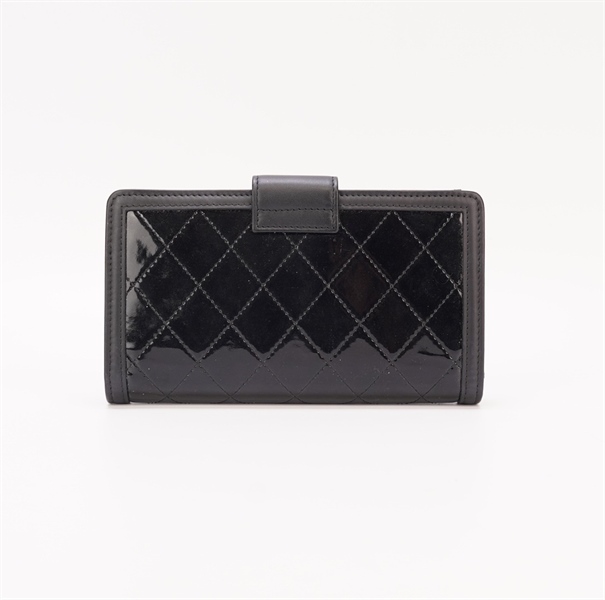 Ví Chanel đen size 18cm +