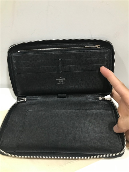 Ví Cầm Tay Lv Ô Vuông Nâu+