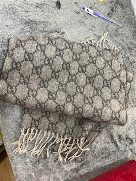 Khăn GG Xám Chuột+