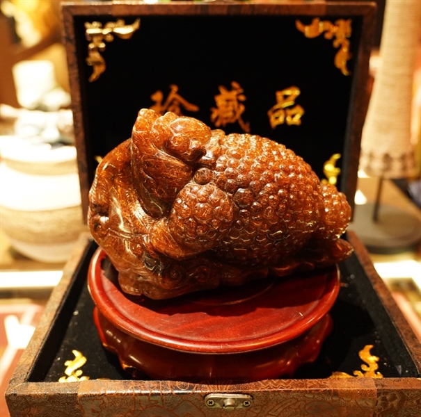 Cụ Thiềm Thừ thạch anh tóc đỏ VIP - CÓ ĐẾ +