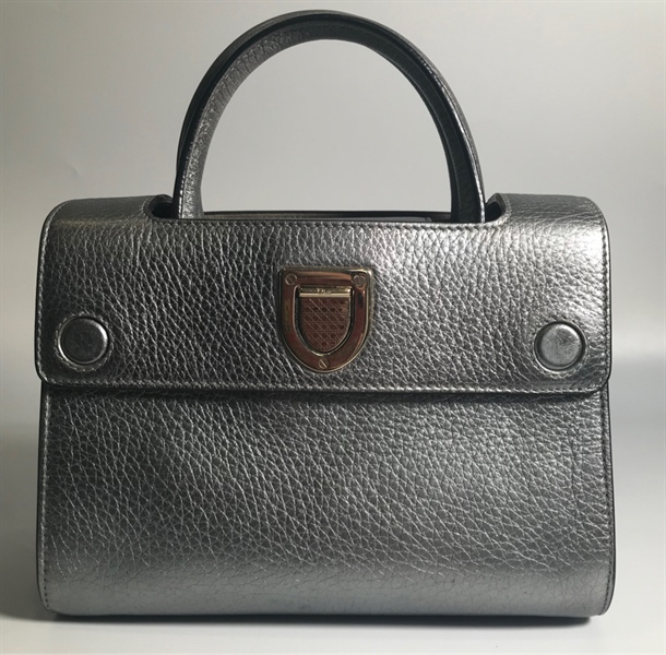 Túi Dior bạc vuông hộp KG+