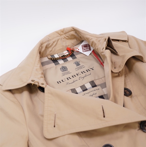 Áo khoác BBR đính nút KG+