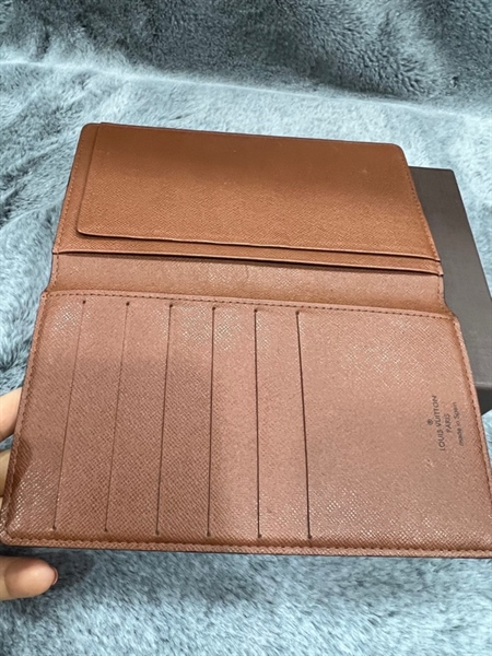 Ví LV dài hoa nâu+