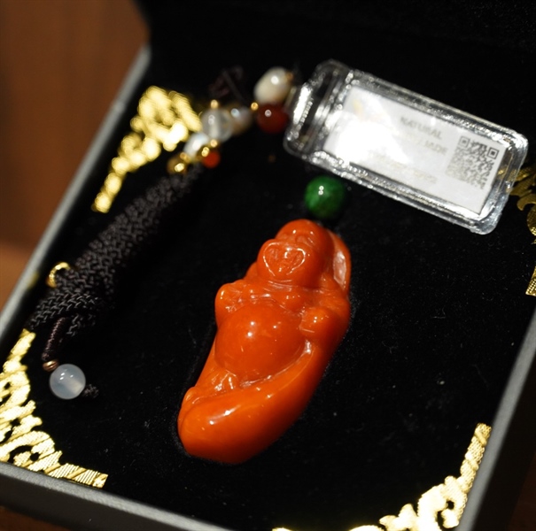 Mặt cẩm huyết 486332 +