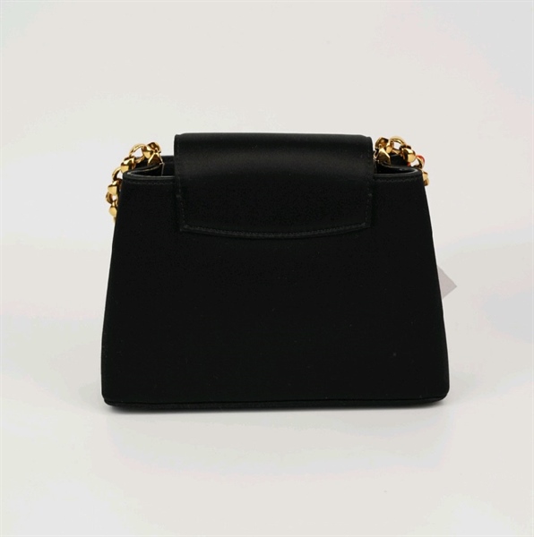 Túi LV Capu mini đen logo đính charm +