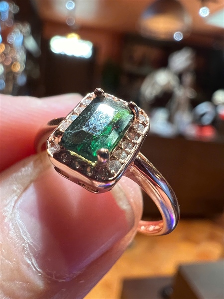 Nhẫn phong thuỷ mặt đá xanh +