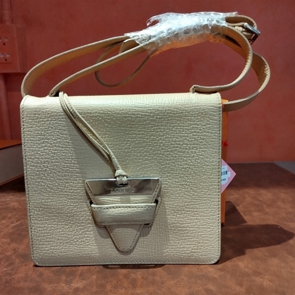 Túi loewe nude KG+