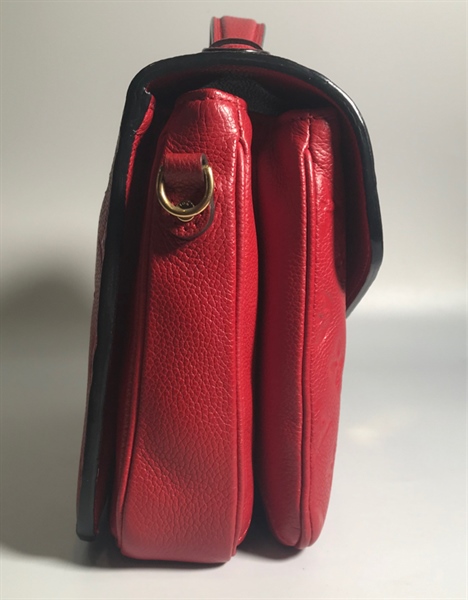 Túi LV đỏ 2 hoa LV vuông lớn KG+