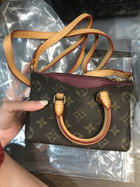 Túi LV mini viền đỏ +