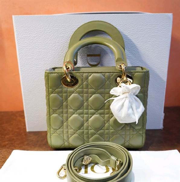 Túi Dior Lady màu xanh quân đội +