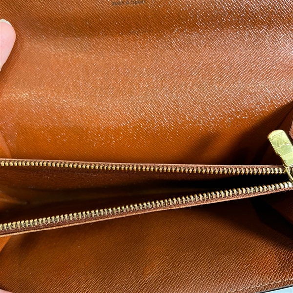 Túi Lv nút vàng KG+