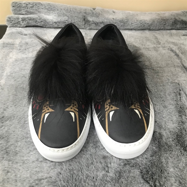 Giày Furla Đen Có Lông Size 36 KG+