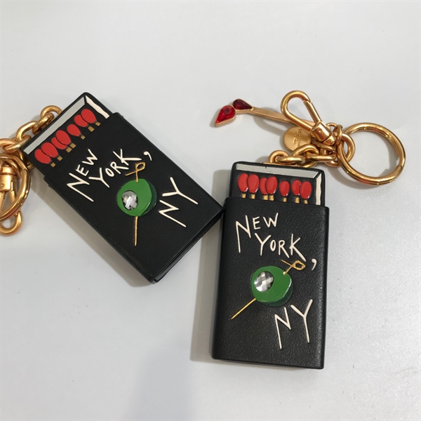 Charm hộp diêm KG +