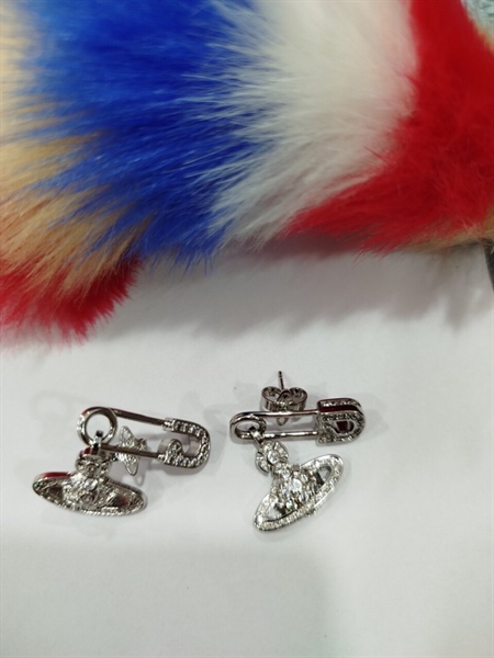 Bông Tai vivienne westwood Kim Băng+