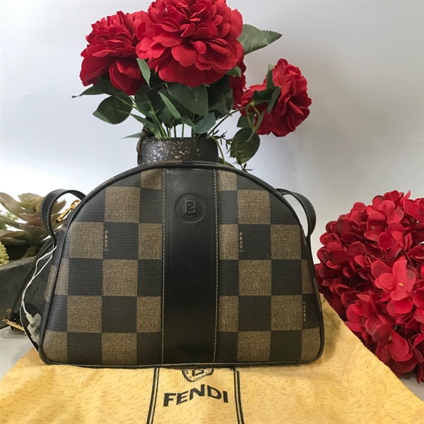 Túi đeo chéo FENDI