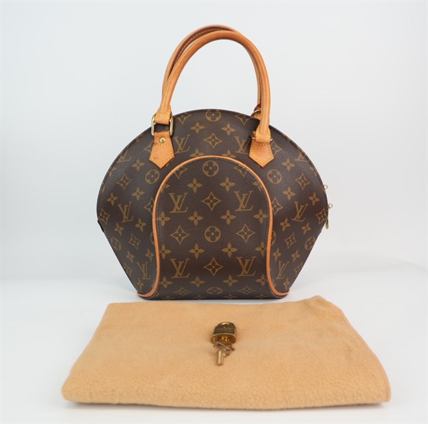 Túi LV hoa nâu dáng vòng cung +