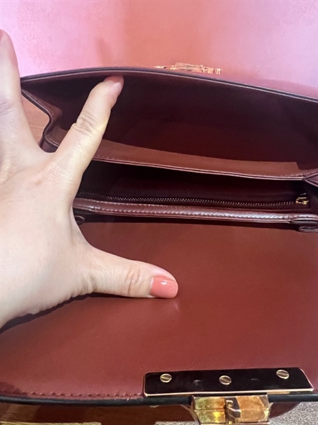 Túi đeo chéo Celine màu nâu+