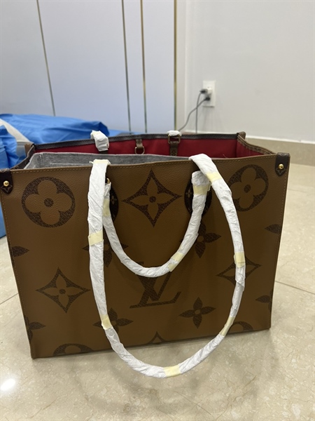 Túi LV onthego nâu vàng +