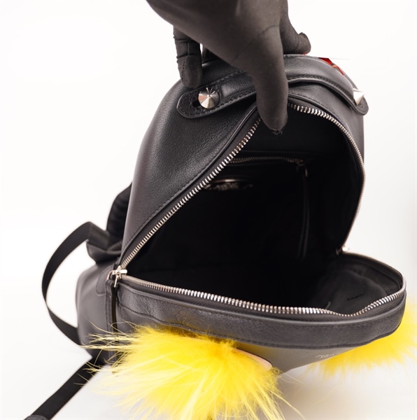 Balo Fendi 2 mắt lông vàng ++