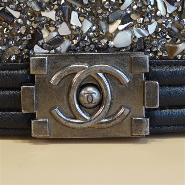 Túi Chanel đeo chéo