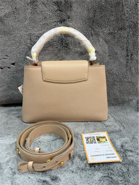 Túi LV capu nude viền khoá hồng+