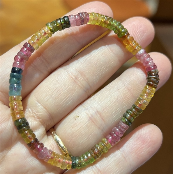 Vòng tay tourmaline đa sắc +