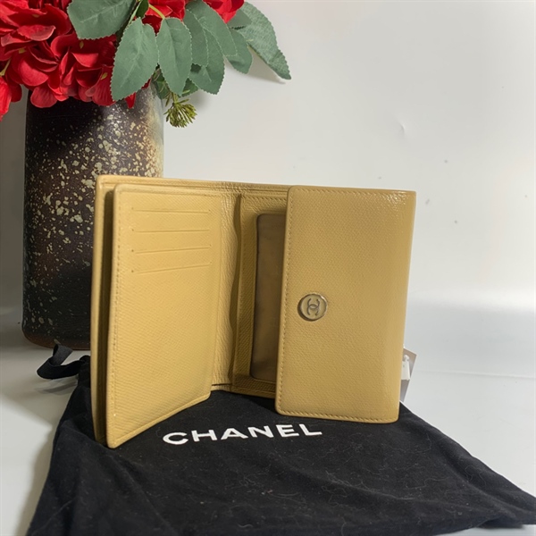 Ví Chanel vàng KG+