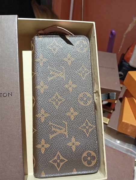 Ví LV zip lòng hồng hoa nâu +