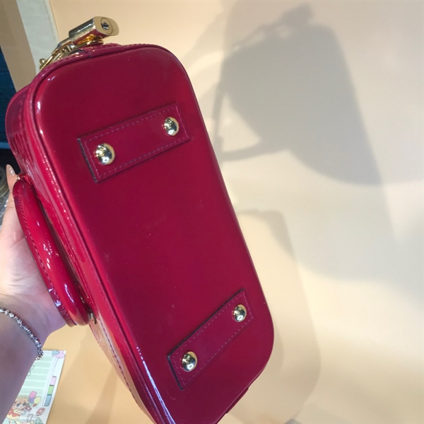 Túi Alma tím hồng bóng lòng tím +