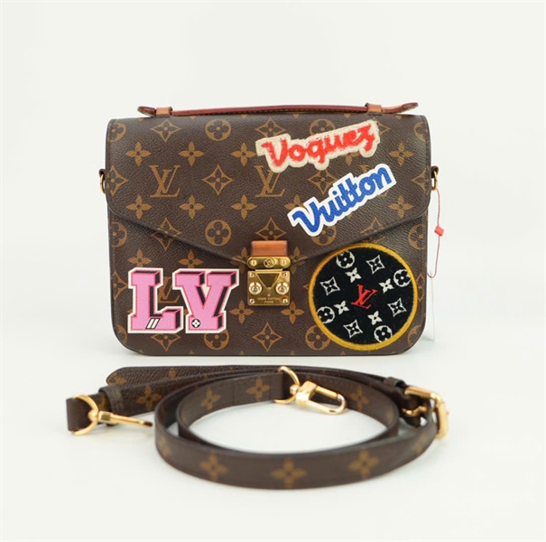 Túi LV Metis hoa nâu in chữ lòng hồng size 23 KG+
