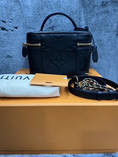 Túi LV Vanity đen kèm ổ chìa KG+