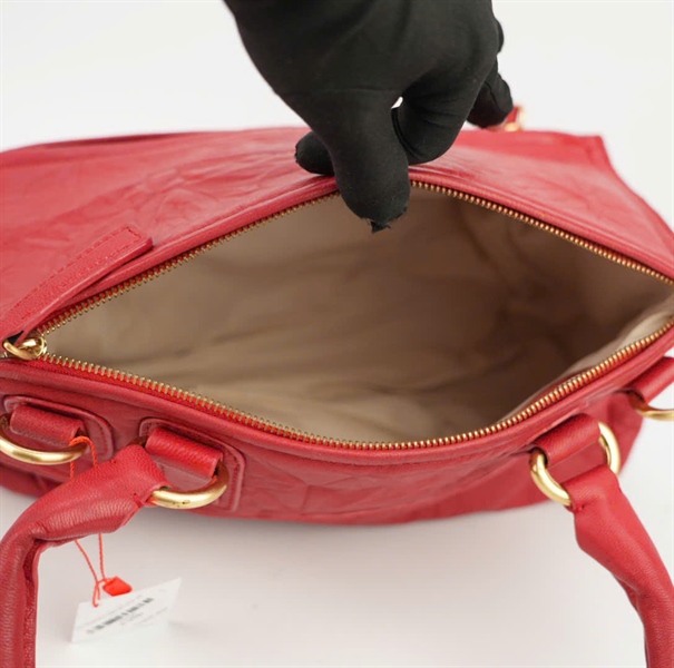 Túi Givenchy màu đỏ size 25 ++