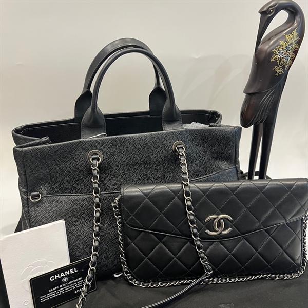 Túi Chanel handle đen kèm ví