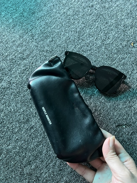 Kính Gentle Monster đen full KG+