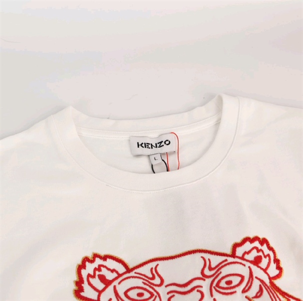 Áo thun Kenzo trắng in hình hổ KG+