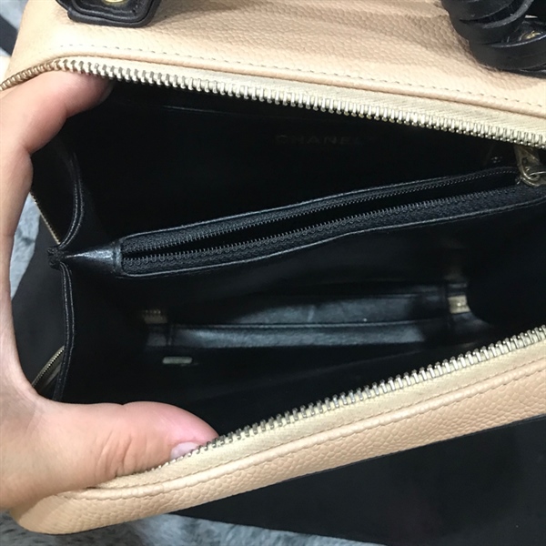 Túi chanel hộp hồng nude viền đen KG+