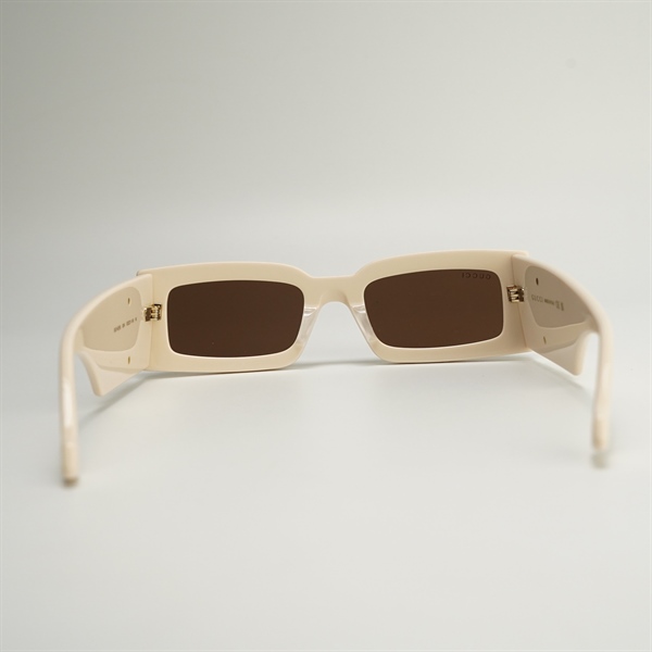 Mắt kính Gucci vuông trắng KG+