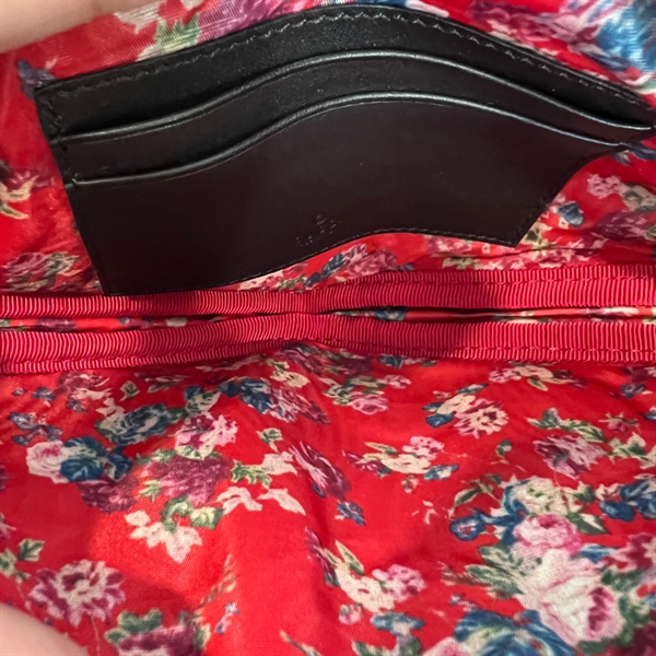 Túi Gucci đen hình thoi KG+