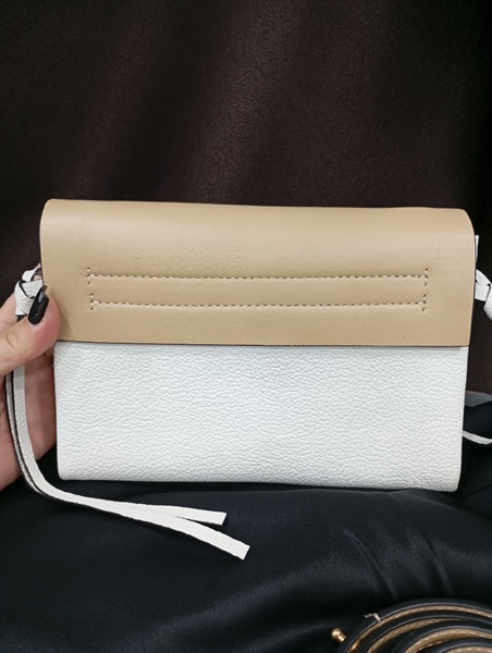 Túi xách Valentino dây đỏ KG+